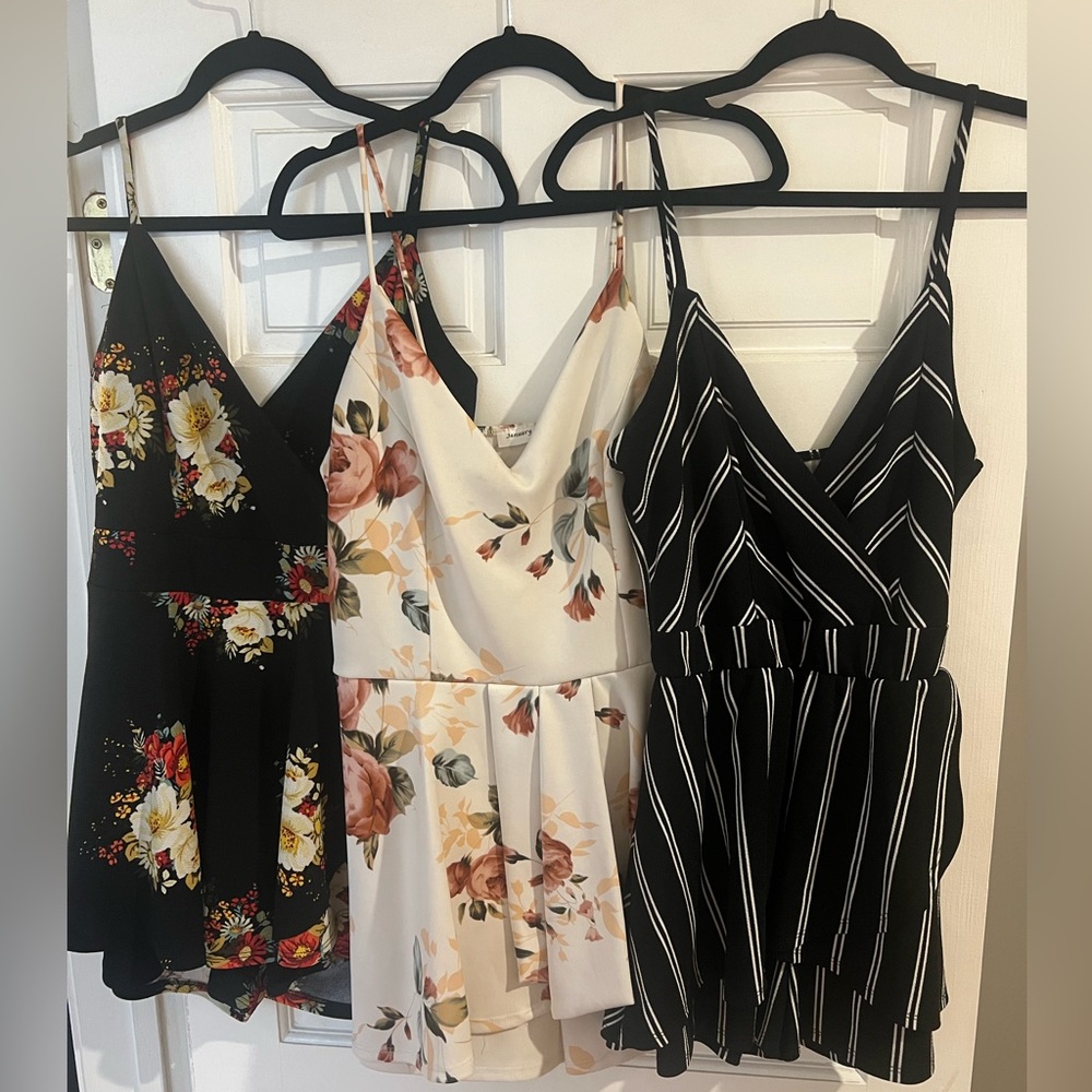 FOREVER 21- SET OF 3 SHORTS SPAGHETTI STRAP ROMPERS